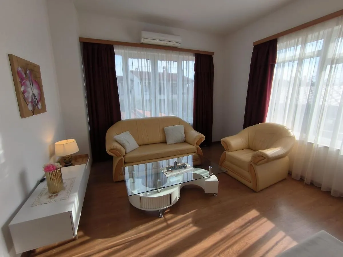 Apartments Kimm بوريتش