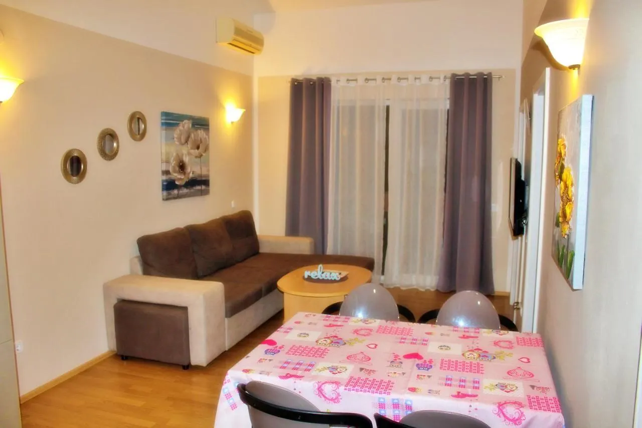 Apartments Kimm 0*, Porec Croatia