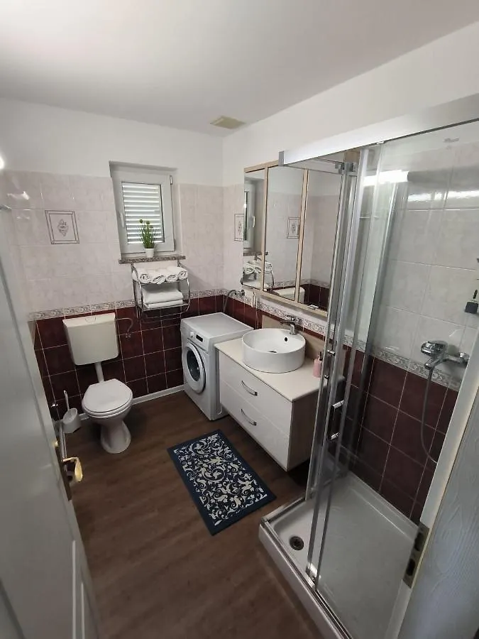 Apartments Kimm 0*, Porec Croatia